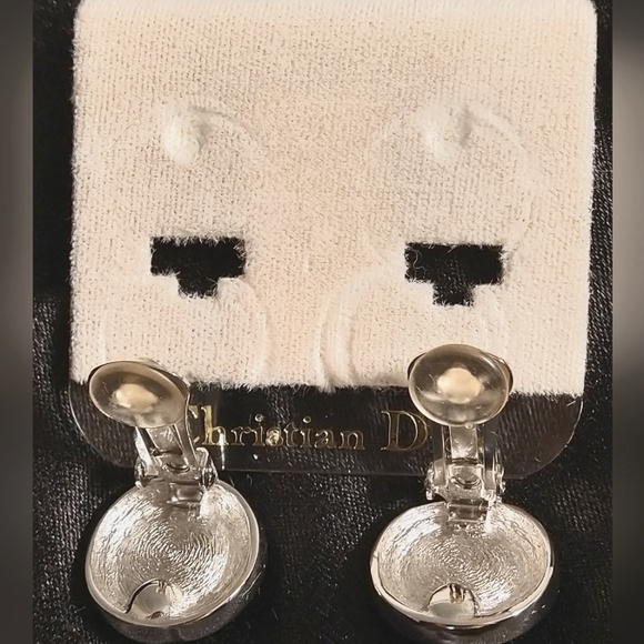 RARE AUTHENTIC 1970's CHRISTIAN DIOR SILVER/FAUX PEARL/RHINESTONE CLIPS (NWT) - Picture 4 of 6